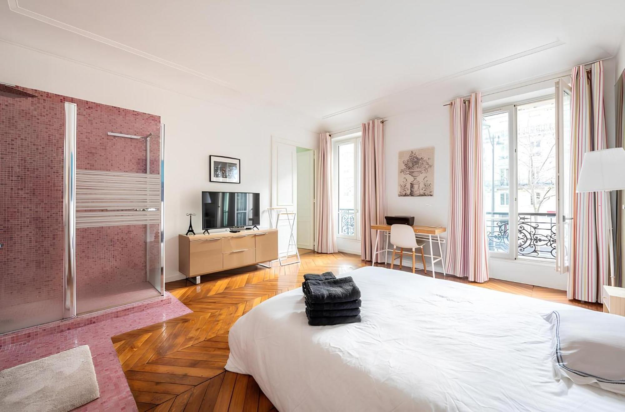 Luxury 2 BR Saint-Honoré Parigi Esterno foto